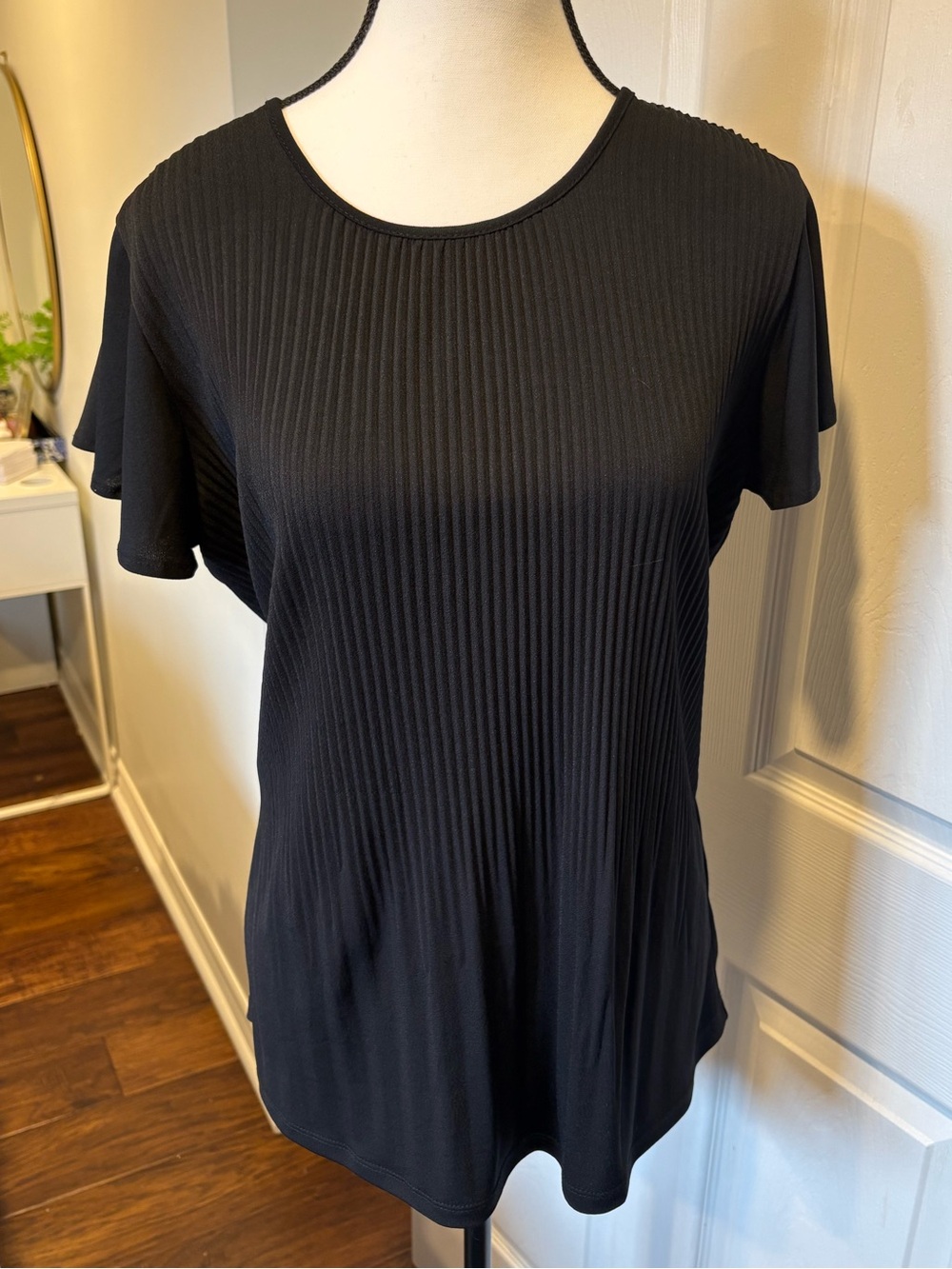 🌷Philosophy Black Pleated Short Sleeve Blouse Size S 3/$30